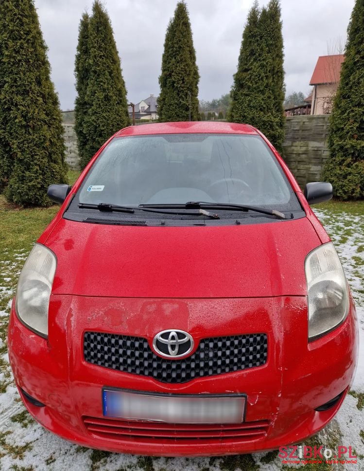 2007' Toyota Yaris photo #2