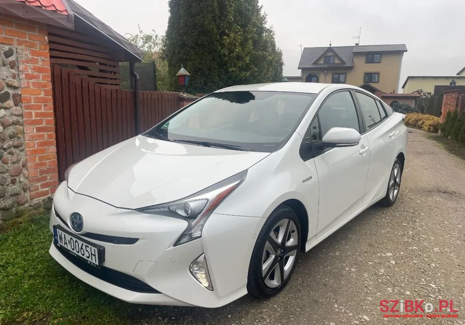 2018' Toyota Prius photo #1