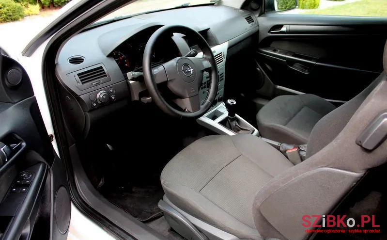 2009' Opel Astra 1.6 Catch Me photo #5