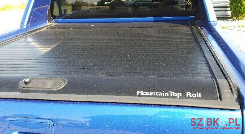 2017' Volkswagen Amarok photo #2