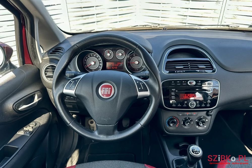2012' Fiat Punto Evo photo #6