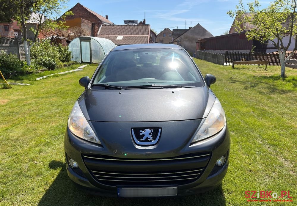 2011' Peugeot 207 photo #1