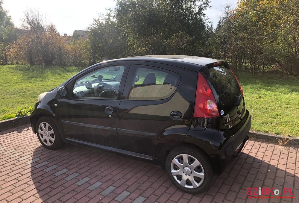 2009' Peugeot 107 photo #5