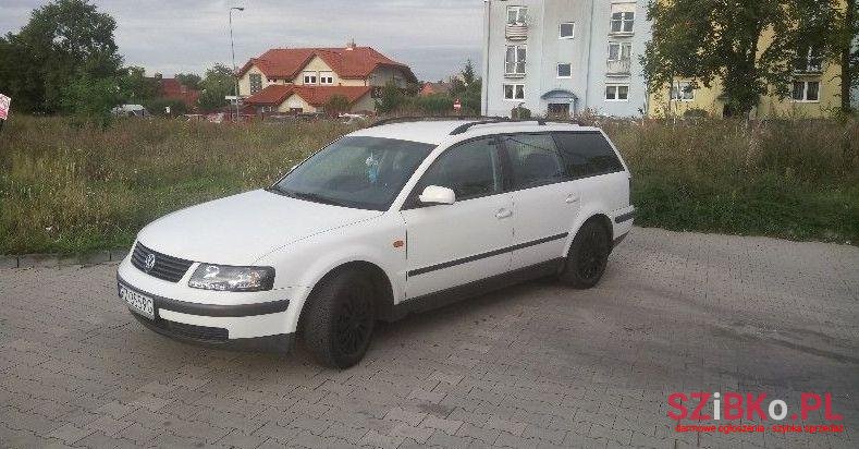 1997' Volkswagen Passat photo #2