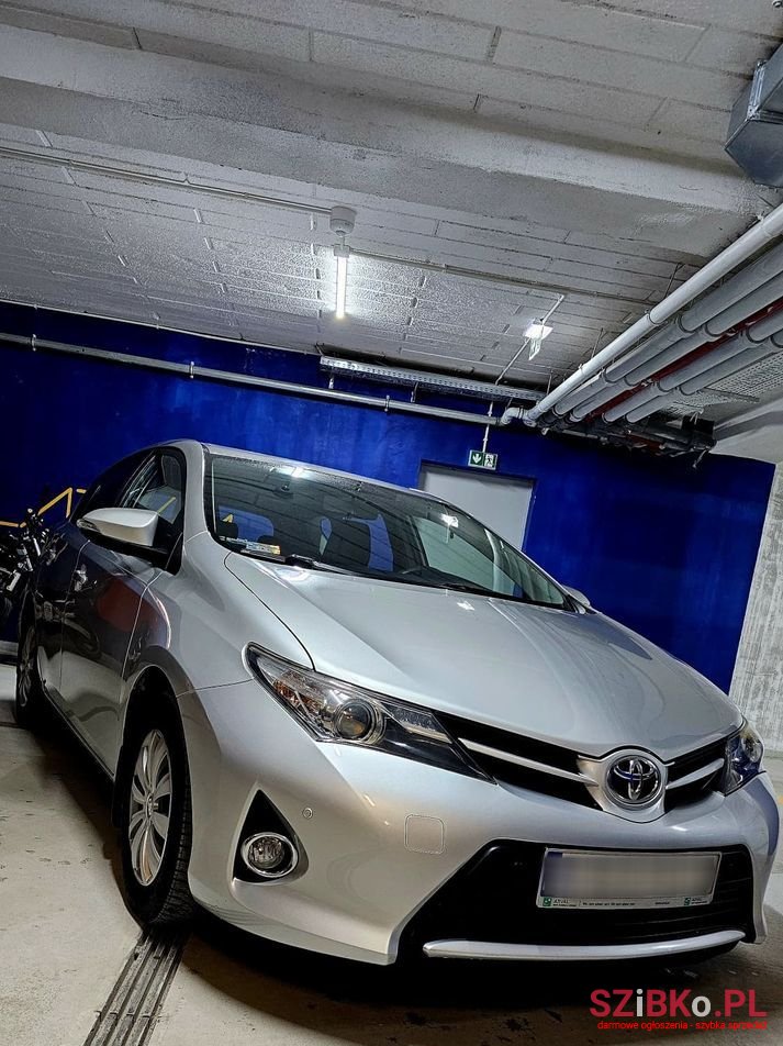 2015' Toyota Auris 1.33 Vvt-I Life photo #4