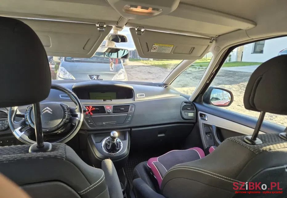2007' Citroen C4 Picasso photo #2