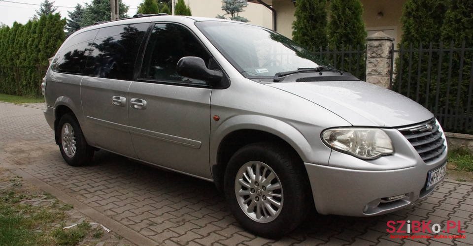 2005' Chrysler photo #2