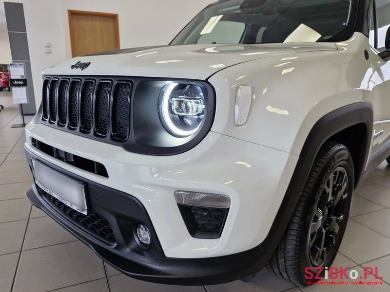 2024' Jeep Renegade photo #6
