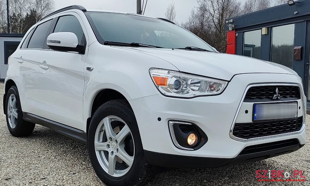 2015' Mitsubishi ASX photo #3