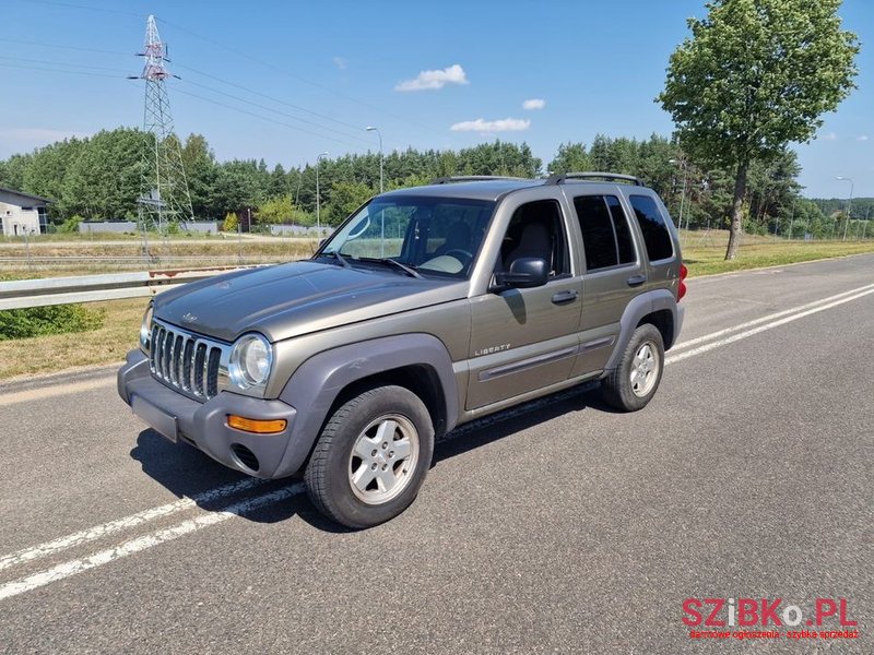 2004' Jeep Liberty 3.7 4X4 photo #4