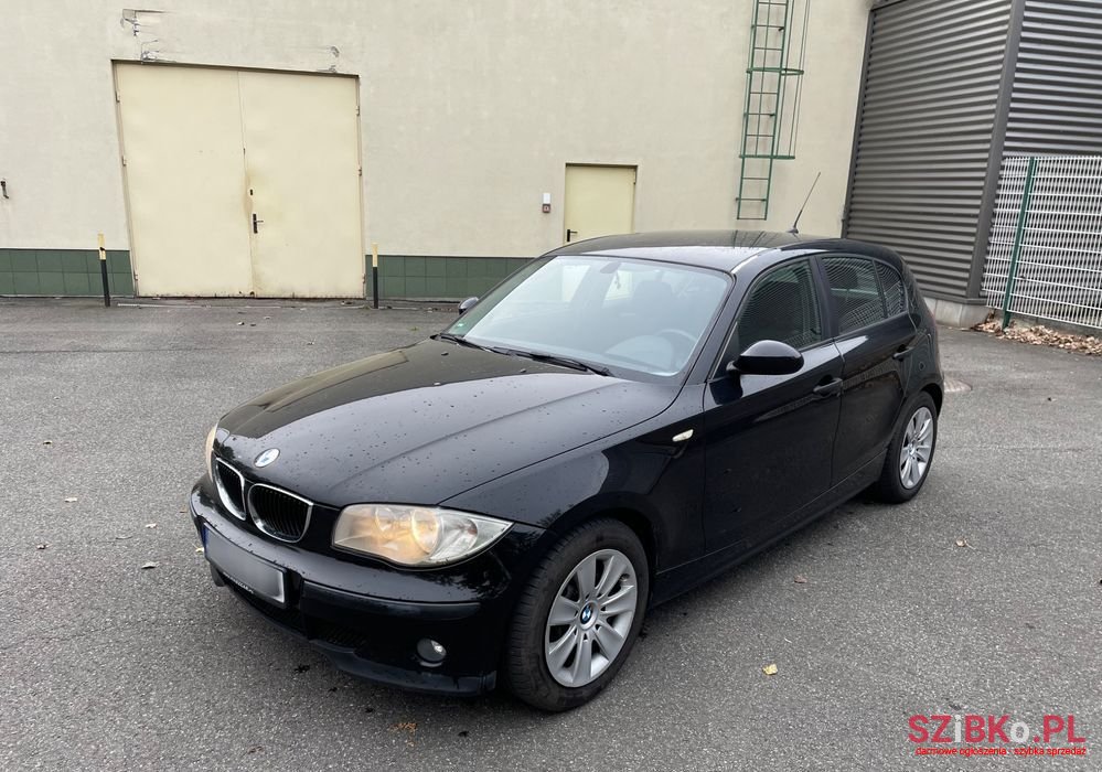 2005' BMW 1 Series 116I photo #1