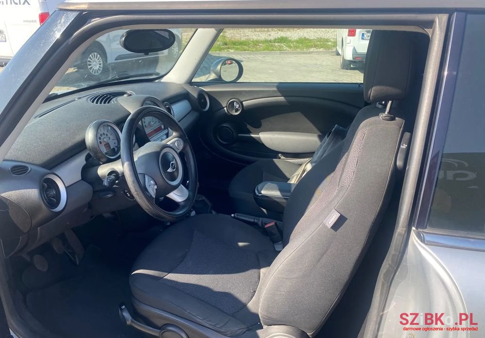 2008' MINI One Standard photo #4