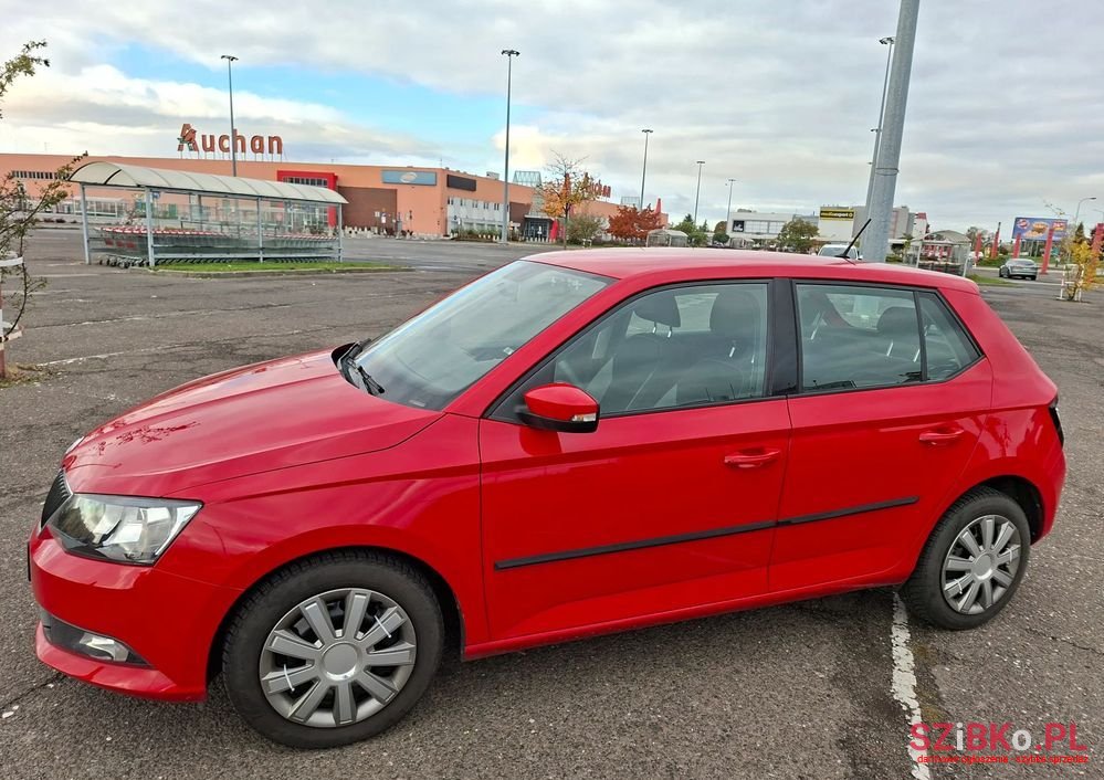 2017' Skoda Fabia 1.0 Ambition photo #6