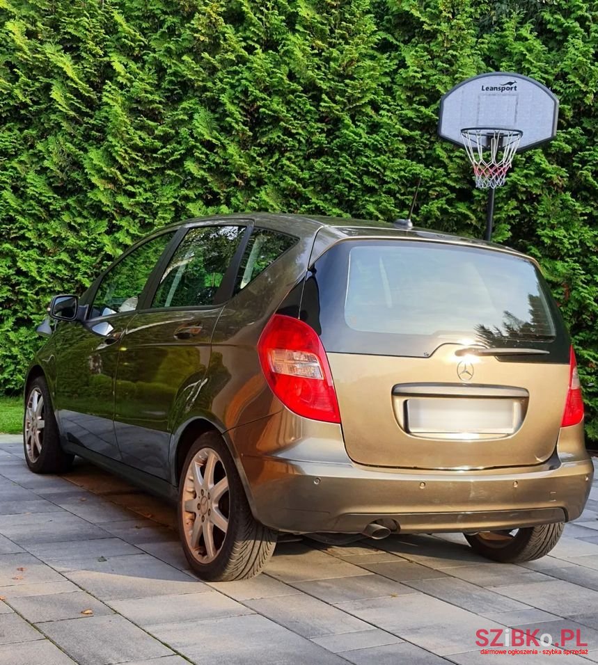 2010' Mercedes-Benz A-Class photo #6