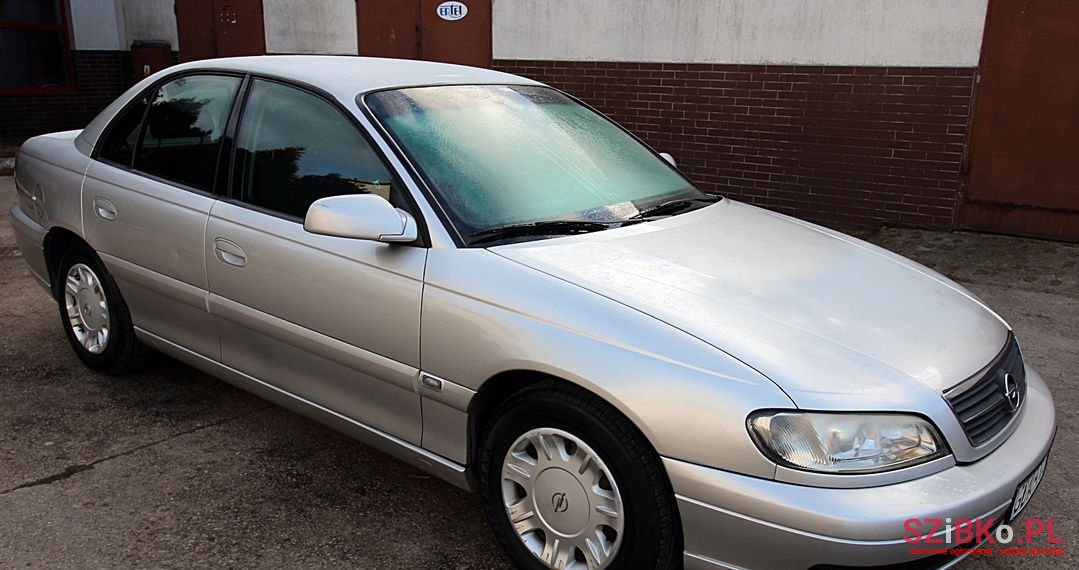 2002' Opel Omega photo #6