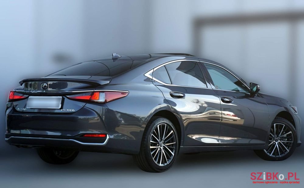 2024' Lexus ES photo #3