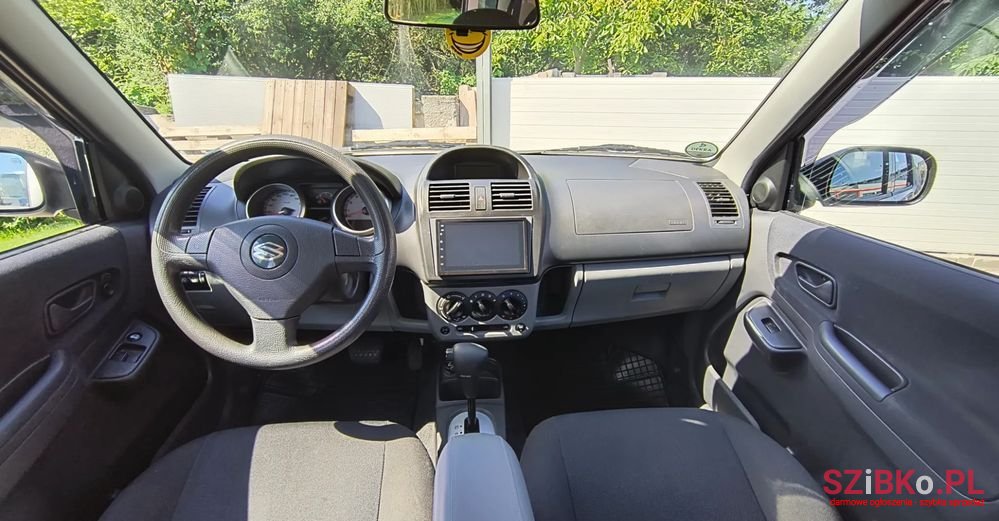 2004' Suzuki Ignis 1.5 Gs photo #4