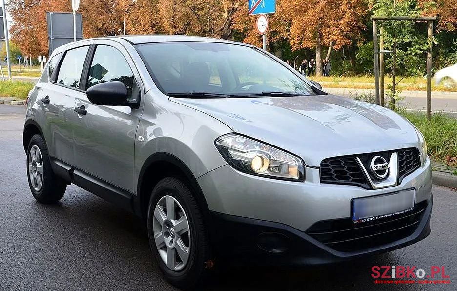 2013' Nissan Qashqai 1.6 Acenta photo #2