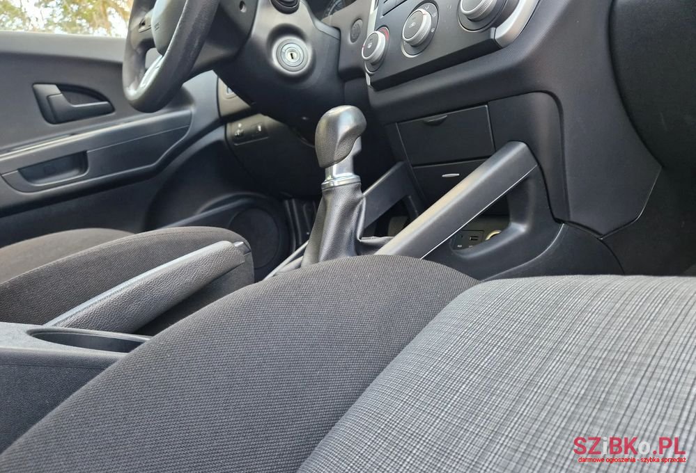 2010' Kia Ceed photo #6