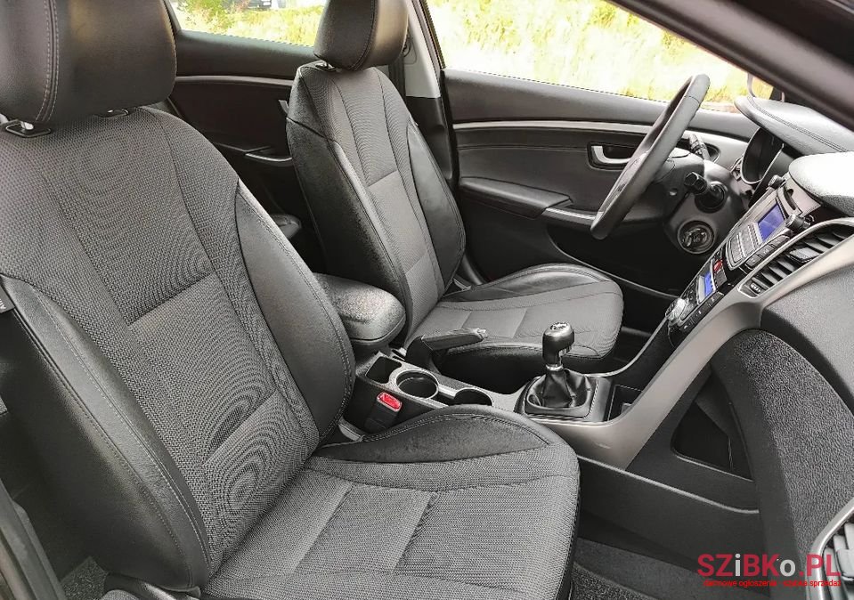 2012' Hyundai i30 photo #4