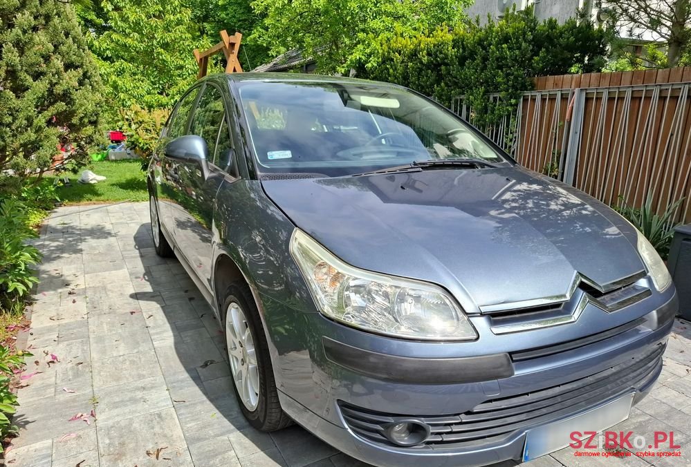 2007' Citroen C4 1.6 16V Impress photo #2
