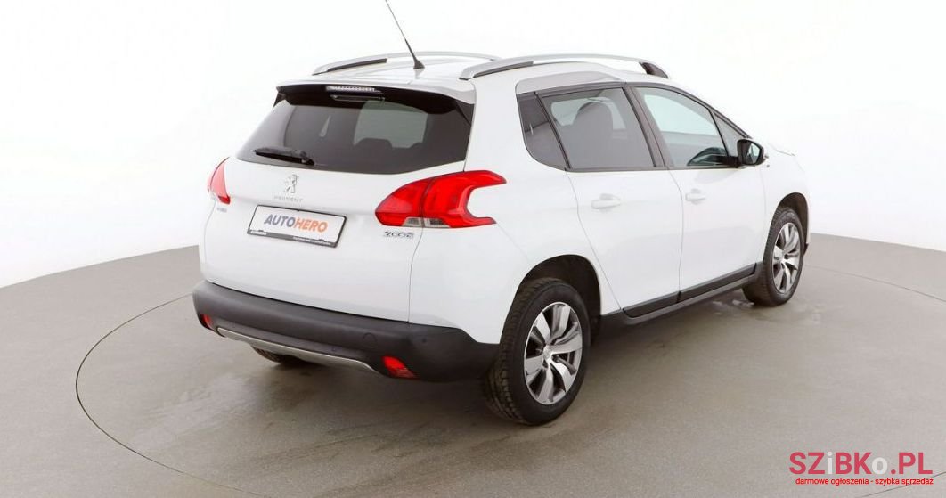 2015' Peugeot 2008 photo #5