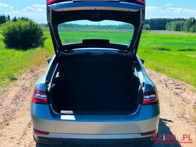 2017' Skoda Superb photo #6