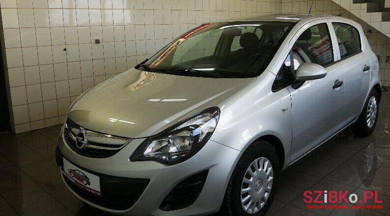 2014' Opel Corsa photo #1