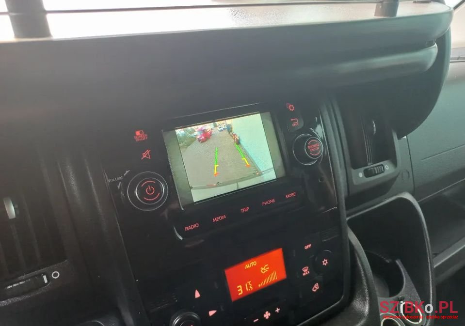 2017' Peugeot Boxer photo #5