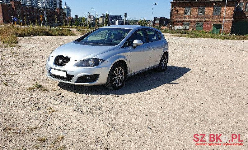 2011' SEAT Leon II photo #1