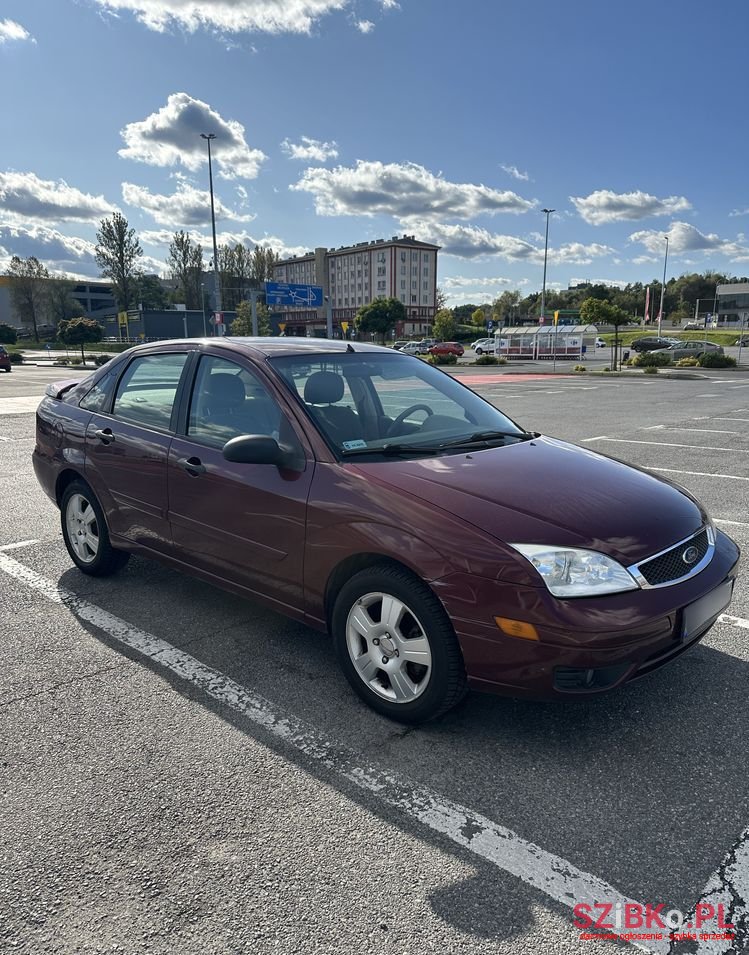 2006' Ford Focus photo #2