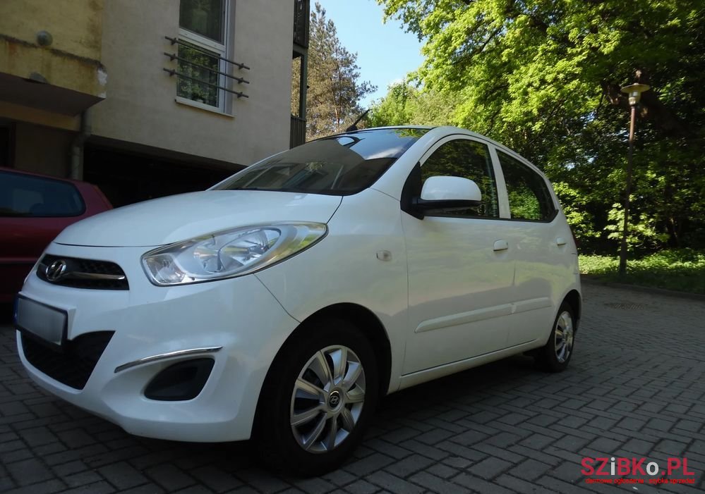 2011' Hyundai i10 photo #1