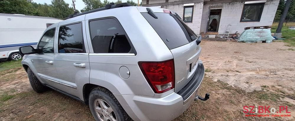 2005' Jeep Grand Cherokee photo #5