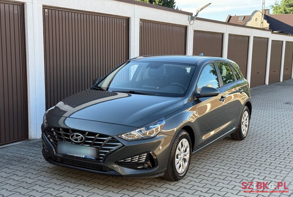 2022' Hyundai i30 1.5 Dpi Classic + photo #1