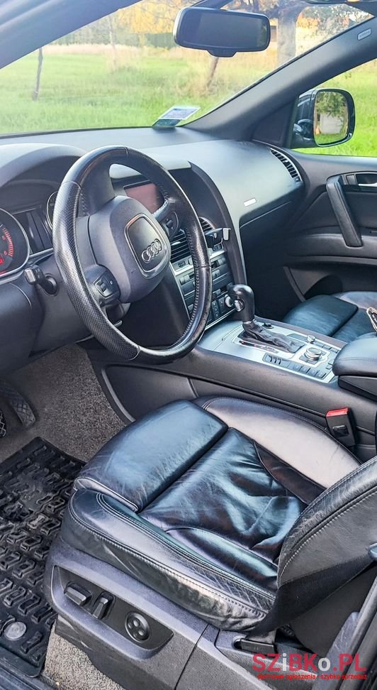 2007' Audi Q7 photo #1