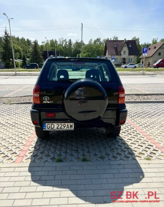 2005' Toyota RAV4 photo #3