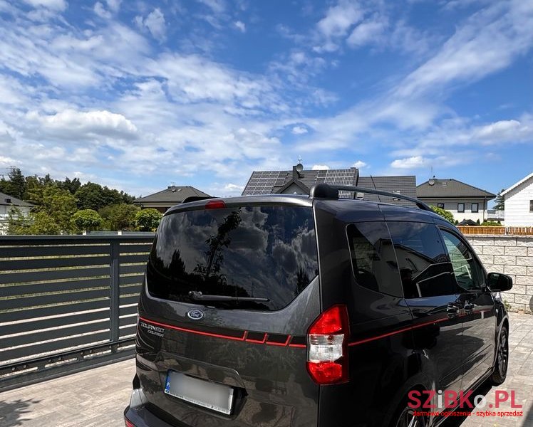 2020' Ford Tourneo Courier 1.5 Tdci Sport photo #5