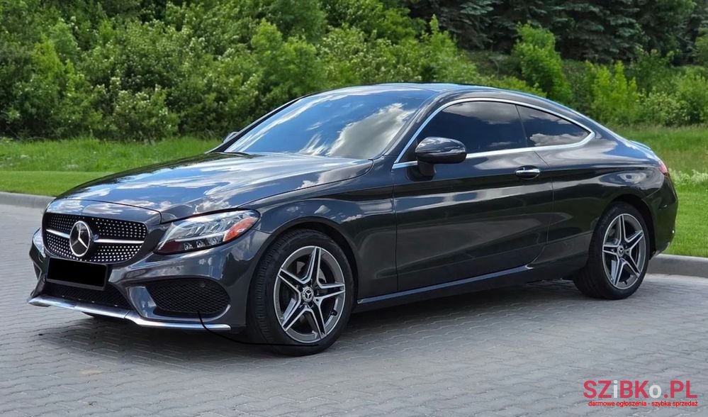 2018' Mercedes-Benz C-Class 300 9G-Tronic Amg Line photo #5
