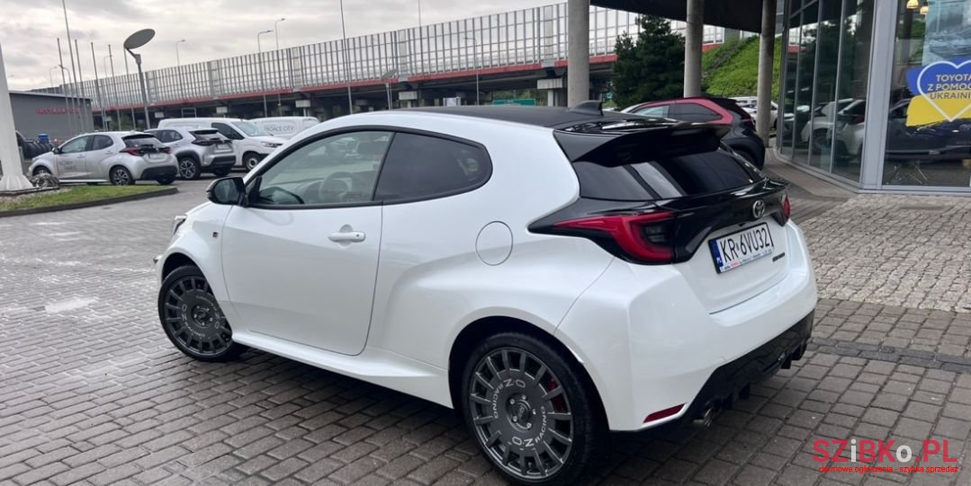2021' Toyota Yaris photo #4