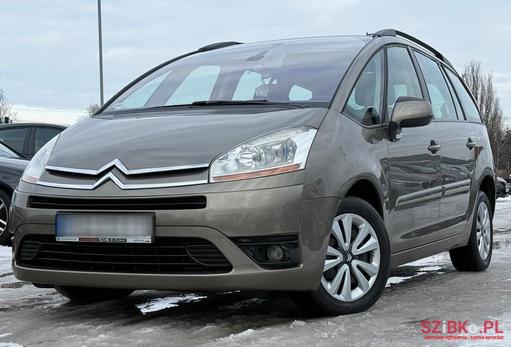 2010' Citroen C4 Picasso photo #1