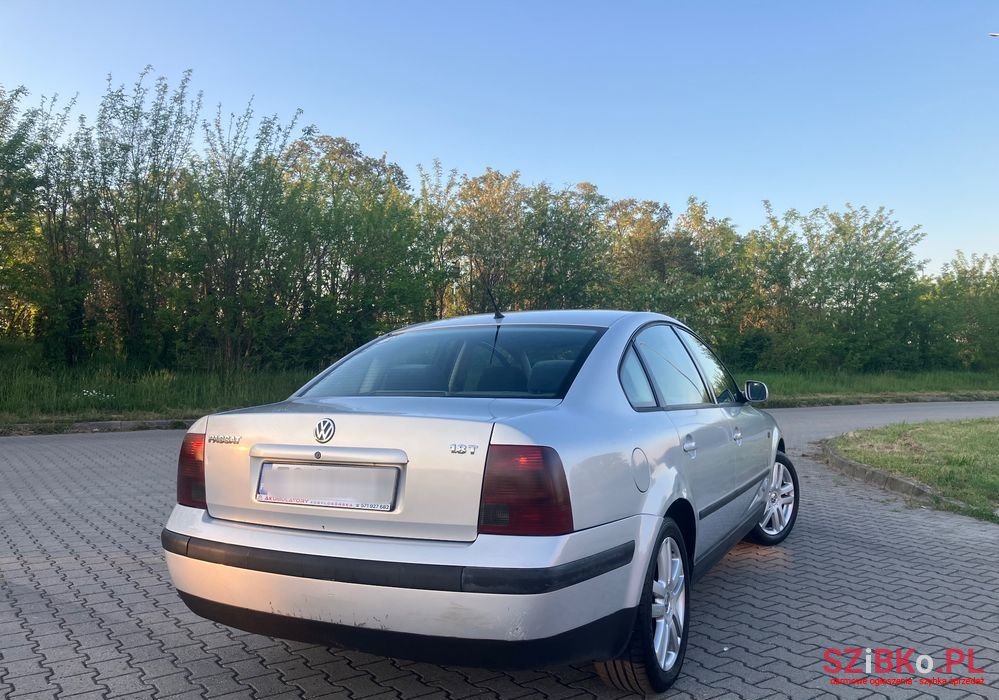 1999' Volkswagen Passat 1.8T photo #5