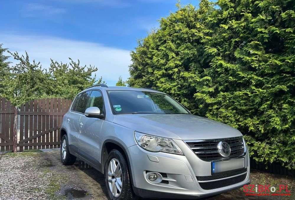 2008' Volkswagen Tiguan photo #1