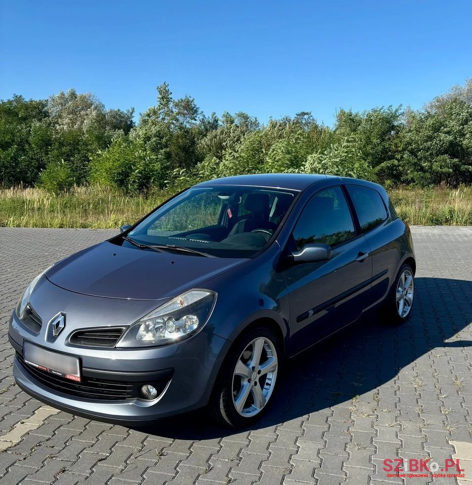 2007' Renault Clio photo #3