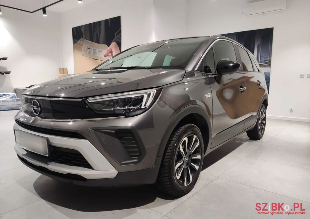 2023' Opel Crossland X photo #1