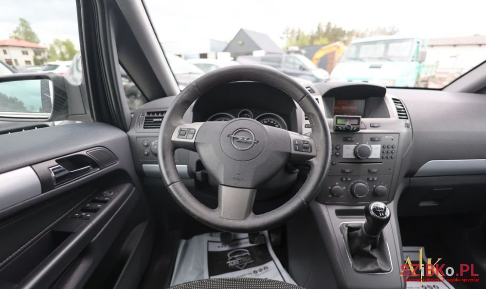 2007' Opel Zafira photo #5