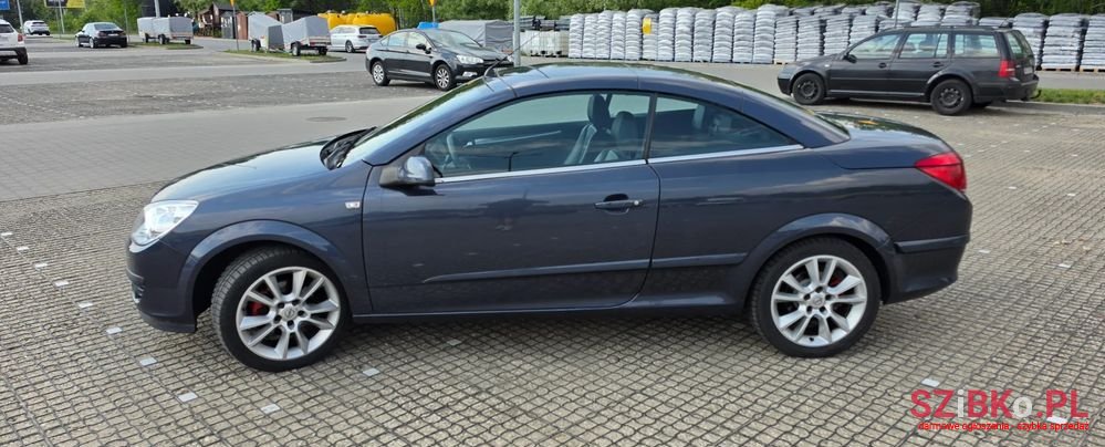 2007' Opel Astra 1.8 Selection photo #5