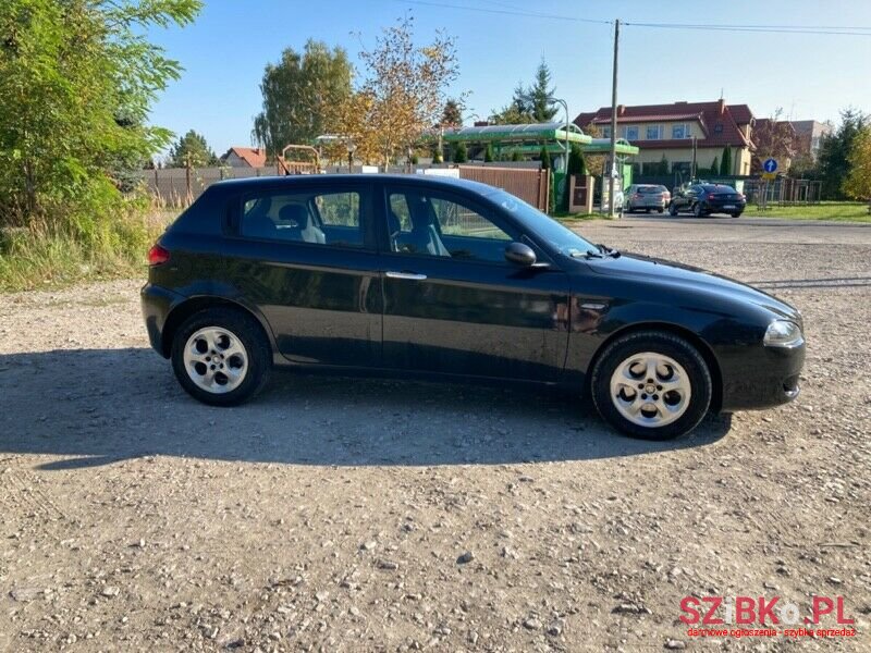 2006' Alfa Romeo 147 photo #4