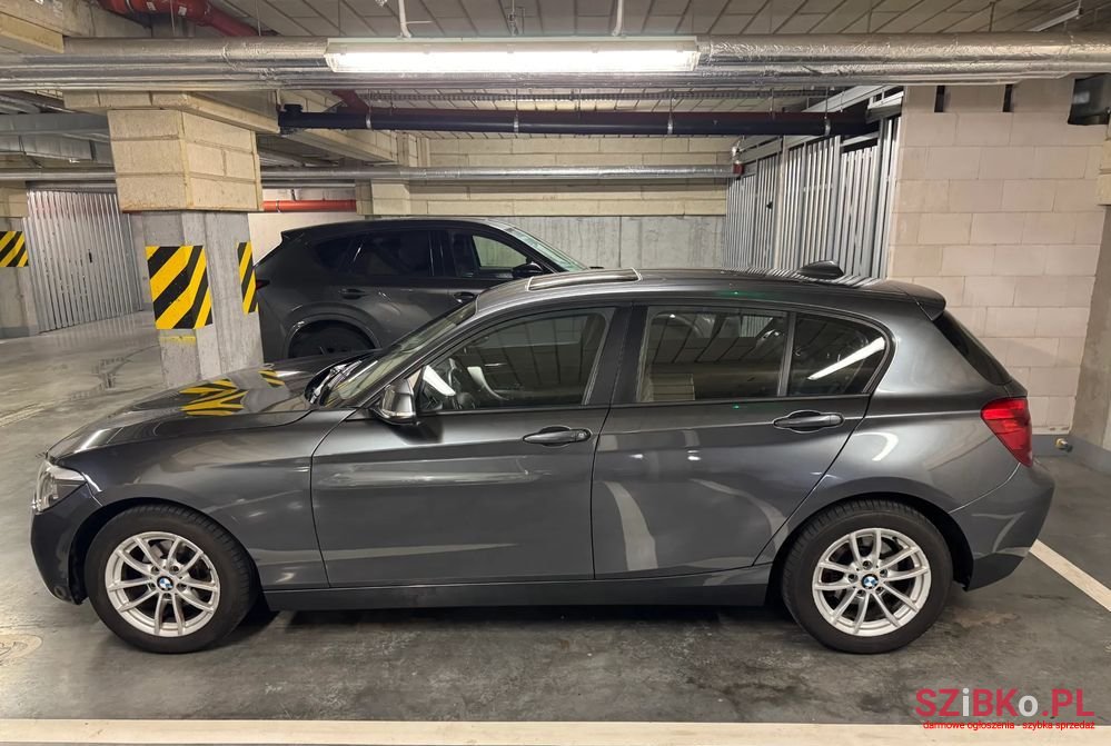 2013' BMW 1 Series 118D photo #2