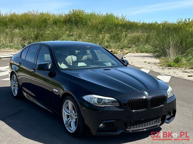 2013' BMW 5 Series 535I photo #1