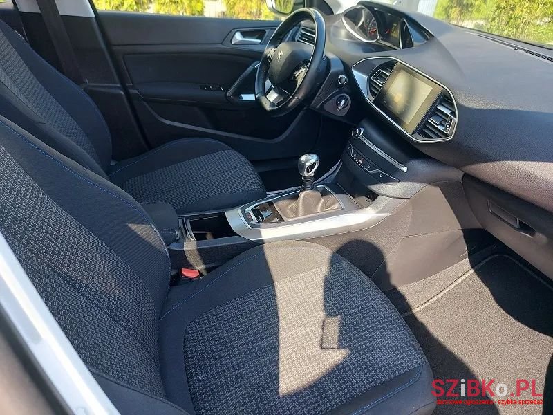 2018' Peugeot 308 photo #5